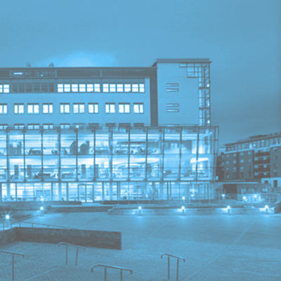 RT library opening hours & location box