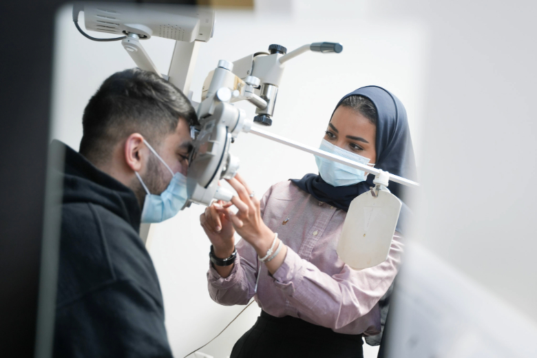 student eye test lab