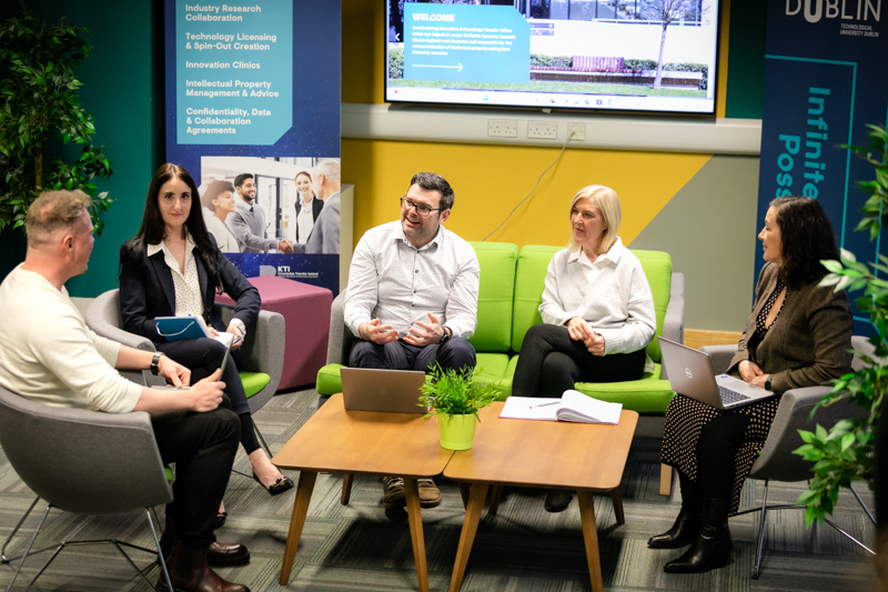 Research Stock Banner Photo 27